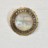 本日、お顔が魅力のジュエリー2点を追加いたしました