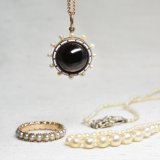 パールジュエリーを3点アップ致しました。