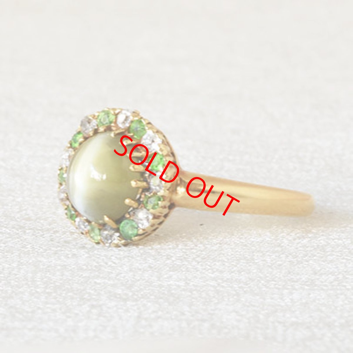 画像2: 18ct.クリソベリルキャッツアイ・デマンドイトガーネット・ダイヤモンドリング (2)