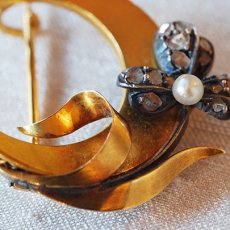 画像4: 18ct..Svダイヤモンド・パールブローチ (4)