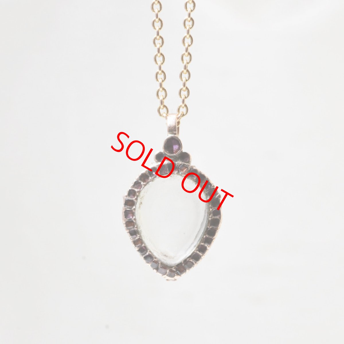 画像1: Gold.ガーネット・クリスタルロケットペンダント (1)