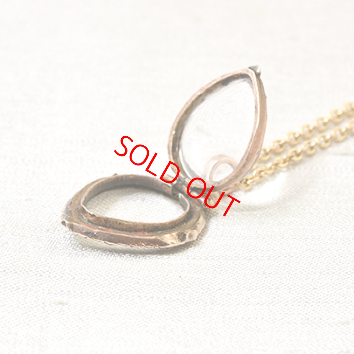 画像10: Gold.ガーネット・クリスタルロケットペンダント (10)