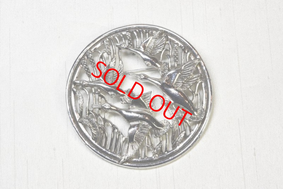 画像1: Sold メタルブローチ　サラコベントリー (1)