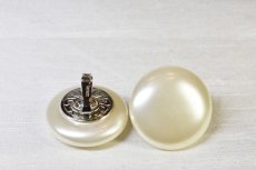 画像2: メタル フェイクパールイヤリング (2)