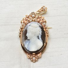 画像1: 18ct.パール ストーンカメオブローチ (1)