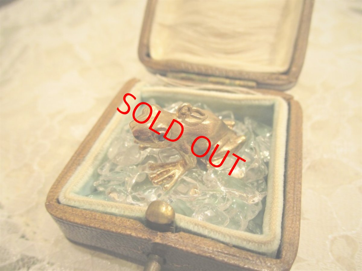 画像1: 9ct.ガーネットフロッグペンダント (1)