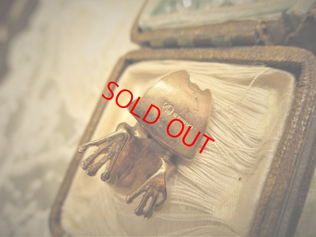 画像2: 9ct.ガーネットフロッグペンダント (2)