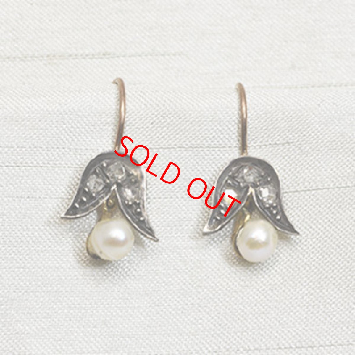 画像1: Sold ゴールド・シルバー・ダイヤモンド・ナチュラルパールイヤリング (1)