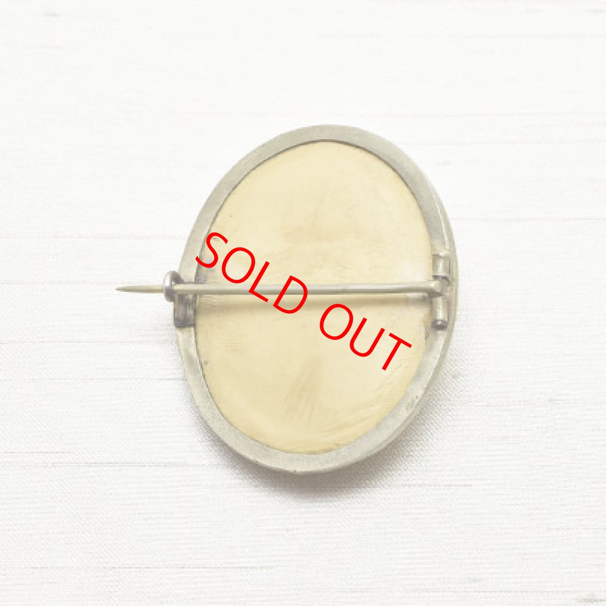 画像2: Sold メタル ラーヴァ カメオブローチ (2)