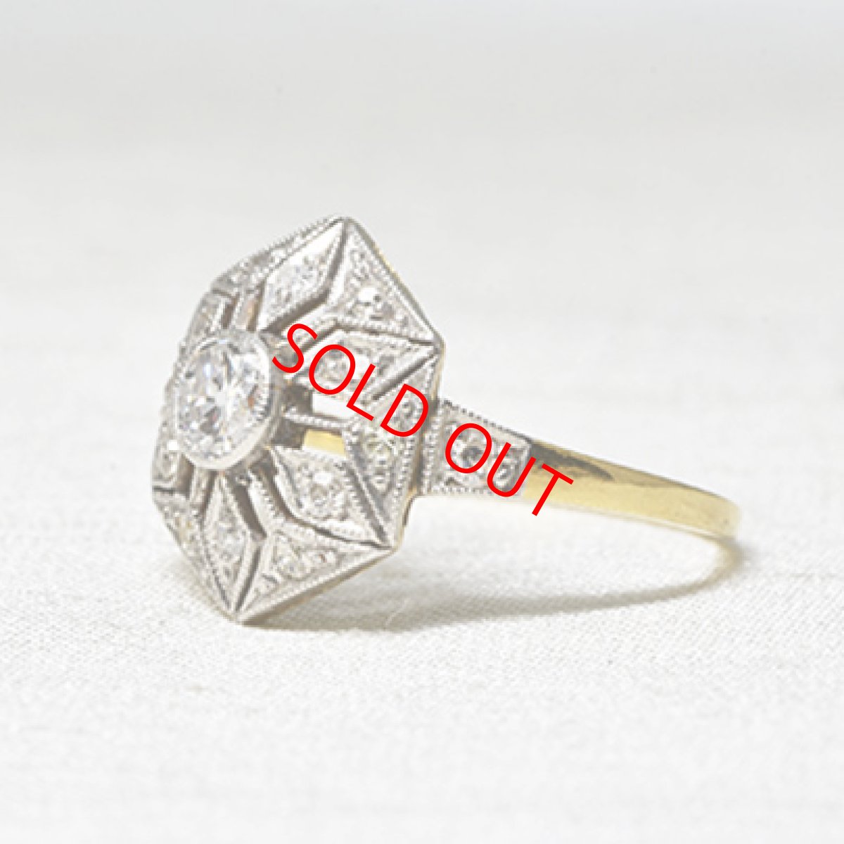 画像2: Sold 18ct,ダイヤモンドリング (2)