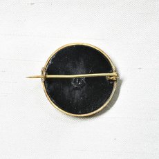 画像2:  ゴールド・ローマンモザイクブローチ (2)