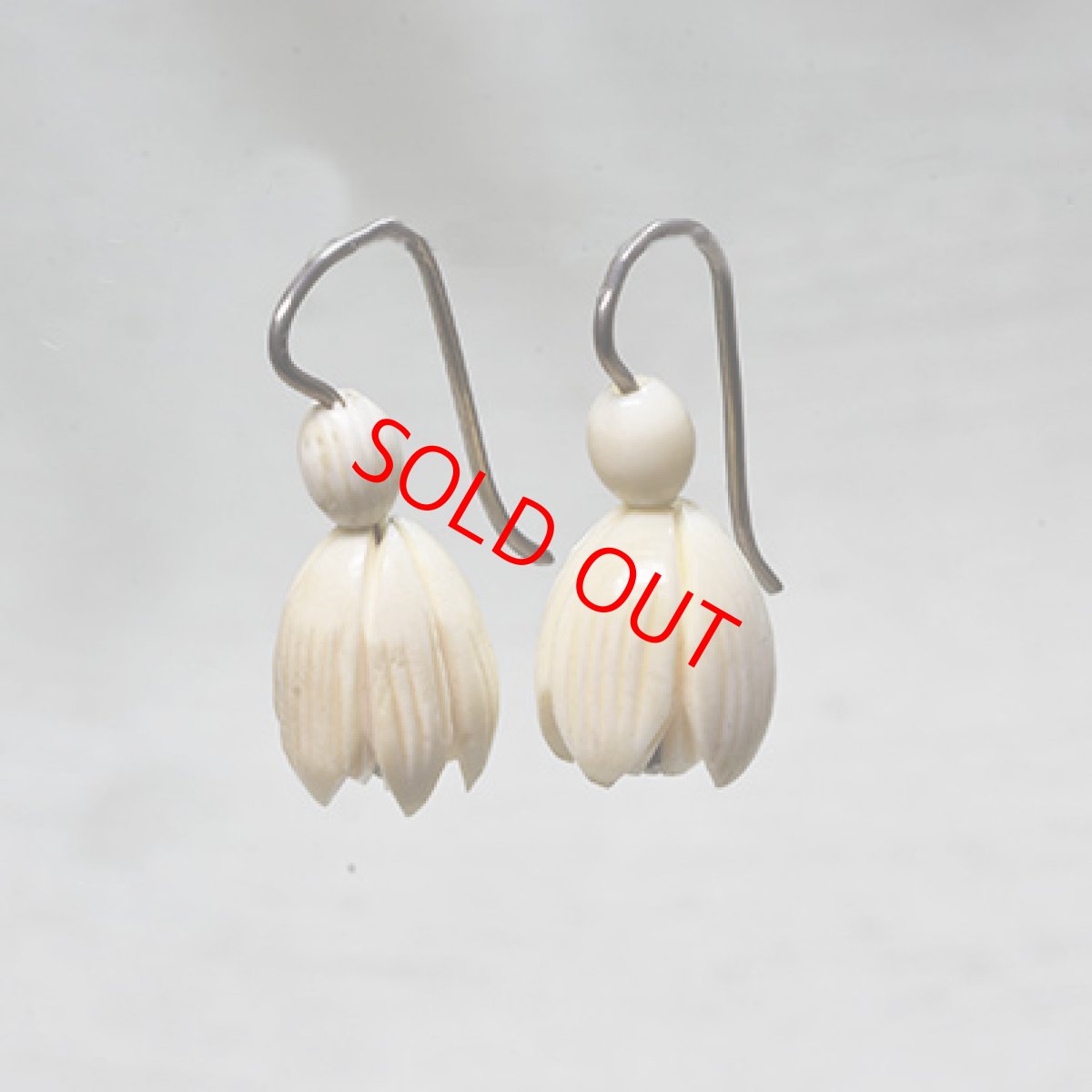 画像1: sold Sv,アイヴォリーイヤリング (1)