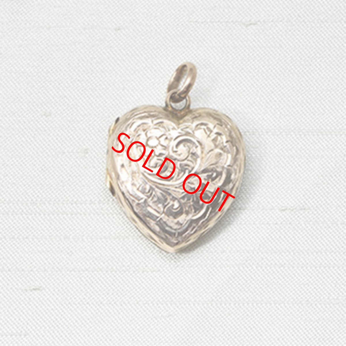 画像2: Sold ゴールド・メタル・ロケットペンダント (2)