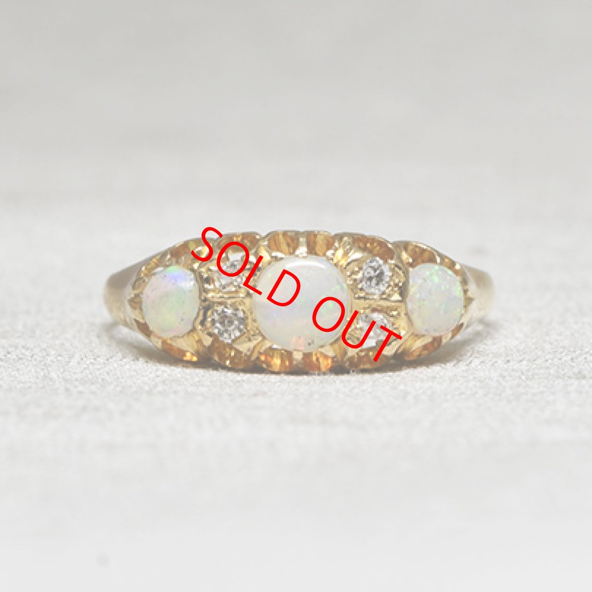 画像1: 18ct,オパール・ダイヤモンドリング Sold (1)