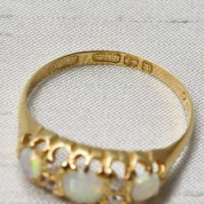 画像6: 18ct,オパール・ダイヤモンドリング Sold (6)
