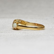 画像3: 18ct,オパール・ダイヤモンドリング Sold (3)
