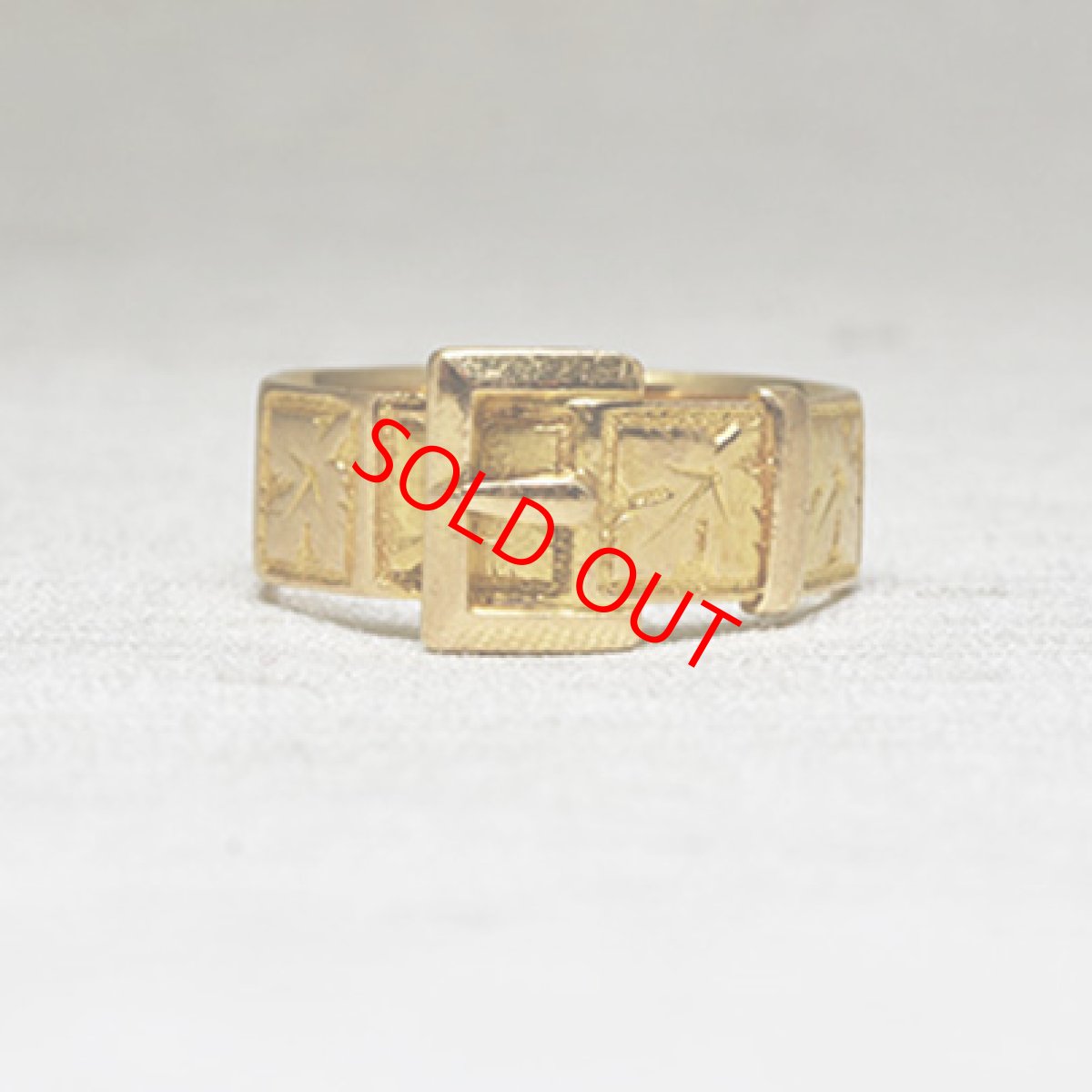 画像1: 18ct,バックルリング　 (1)