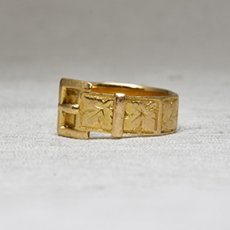 画像2: 18ct,バックルリング　 (2)