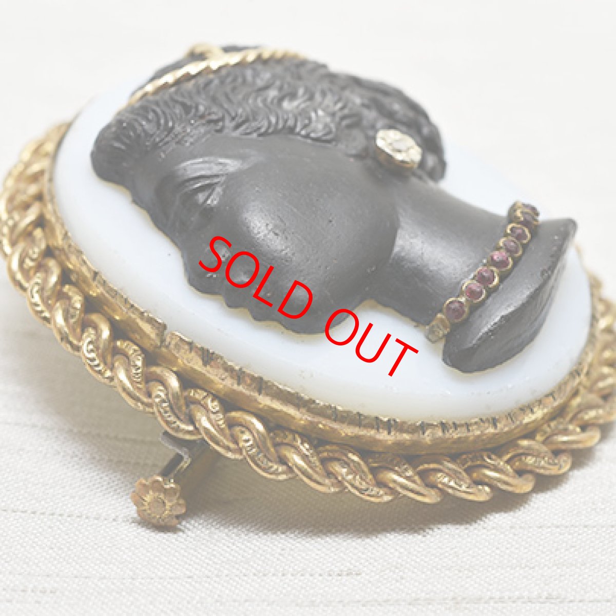 画像3: Sold メタル.グラス ブラッカムーアカメオ　ダイヤモンド ガーネットブローチ (3)