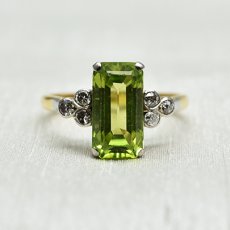 画像1: 18ct.ペリドットダイヤモンドリング (1)