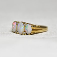 画像2: ９ct,オパール・ダイヤモンドリング (2)
