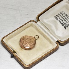 画像1: ゴールド,ロケットペンダント 9金 (1)