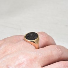 画像8: Sold ゴールド・オニキスインタリオリング (8)