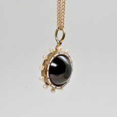 画像4: ゴールド・エナメル・ガーネット・パール ペンダント (4)