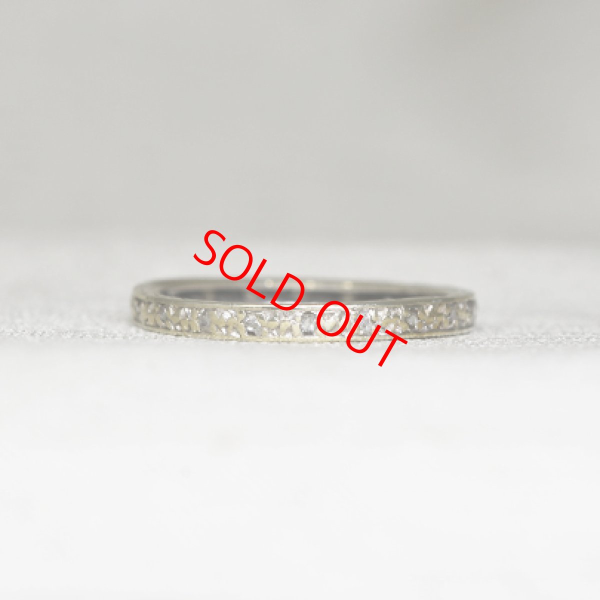 画像2: SOLD ホワイトゴールド・ダイヤモンド エタニティリング 9金 (2)