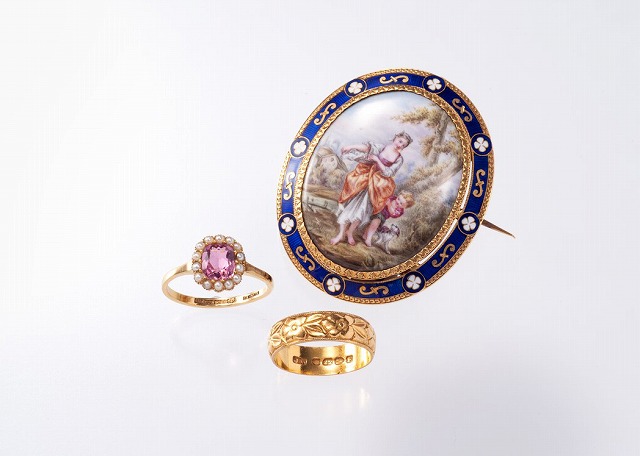 2/13～2/22の期間、青山店休業につきお問い合わせ・ご注文の対応をお休みいたします。