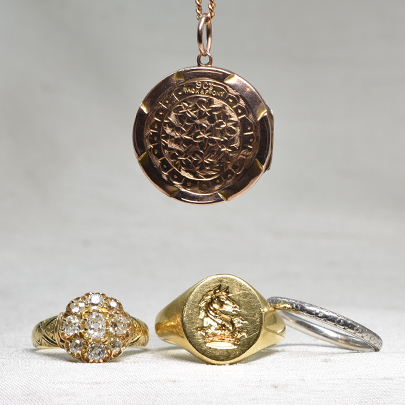 本日4点のジュエリーを追加更新いたしました